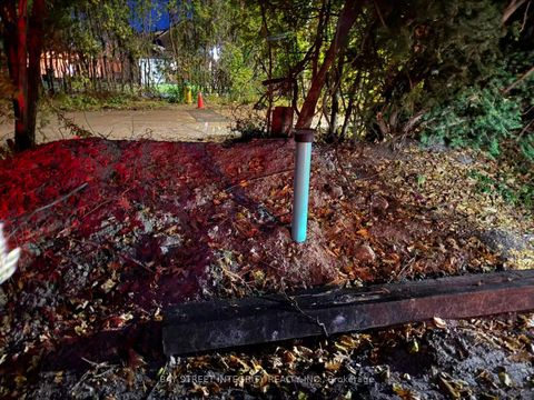 Photo 2 at 52 PINERY Lane, Sutton & Jackson's Point, Georgina