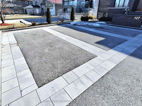 Photo 2 at 127 Elgin Mills Road W, Mill Pond, Richmond Hill