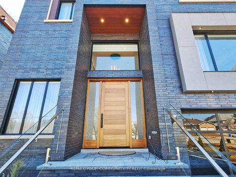 Photo 3 at 127 Elgin Mills Road W, Mill Pond, Richmond Hill