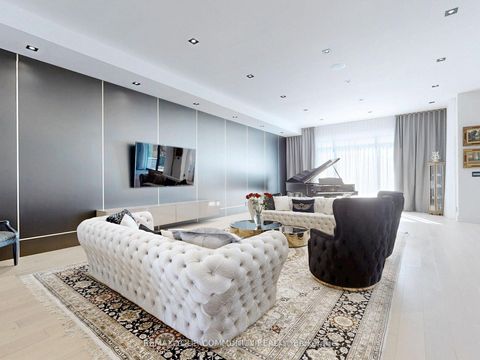 Photo 8 at 127 Elgin Mills Road W, Mill Pond, Richmond Hill