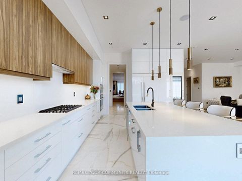 Photo 14 at 127 Elgin Mills Road W, Mill Pond, Richmond Hill