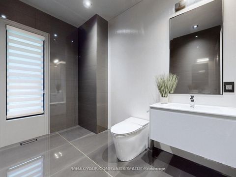 Photo 19 at 127 Elgin Mills Road W, Mill Pond, Richmond Hill