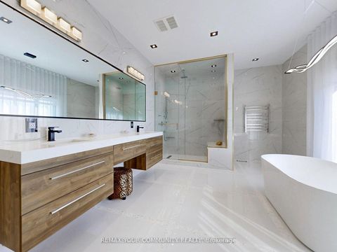 Photo 25 at 127 Elgin Mills Road W, Mill Pond, Richmond Hill