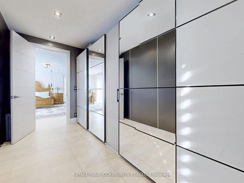 Photo 29 at 127 Elgin Mills Road W, Mill Pond, Richmond Hill