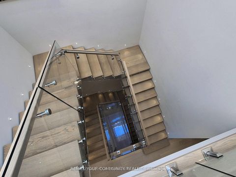 Photo 34 at 127 Elgin Mills Road W, Mill Pond, Richmond Hill