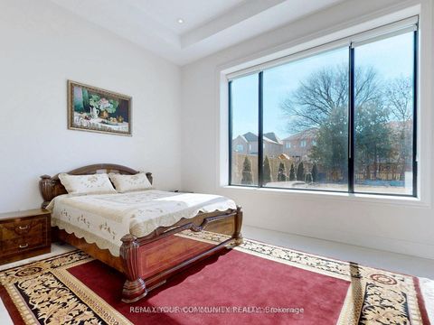 Photo 38 at 127 Elgin Mills Road W, Mill Pond, Richmond Hill