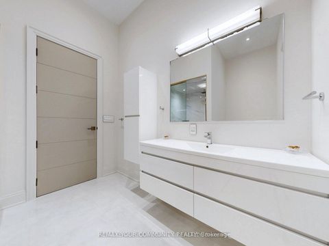 Photo 39 at 127 Elgin Mills Road W, Mill Pond, Richmond Hill