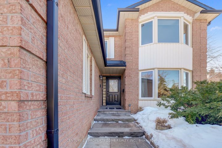 Photo 3 at 3068 Prentiss Road, Erin Mills, Mississauga