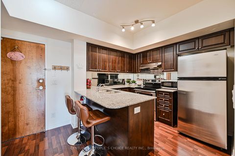 Photo 8 at 617 - 60 Fairfax Crescent, Birchmount, Toronto