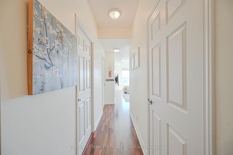 Photo 13 at 617 - 60 Fairfax Crescent, Birchmount, Toronto