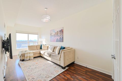 Photo 14 at 617 - 60 Fairfax Crescent, Birchmount, Toronto