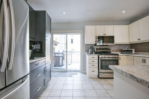 Photo 11 at 21 - 318 LITTLE Avenue, Painswick North, Barrie