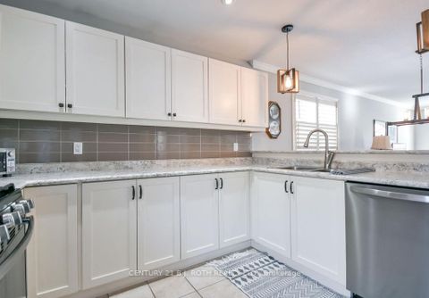 Photo 12 at 21 - 318 LITTLE Avenue, Painswick North, Barrie