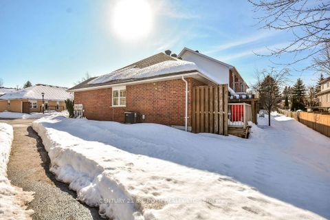 Photo 27 at 21 - 318 LITTLE Avenue, Painswick North, Barrie