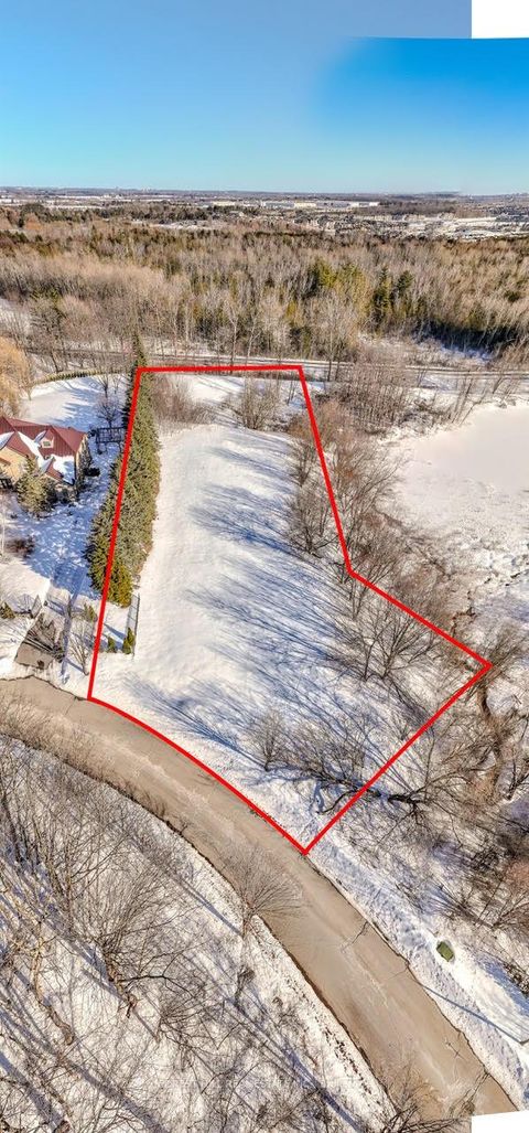 Photo 1 at 29 Country Heights Drive, Rural Richmond Hill, Richmond Hill