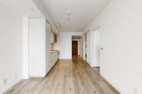 Photo 10 at 3207 - 1000 Portgage Parkway S, Vaughan Corporate Centre, Vaughan