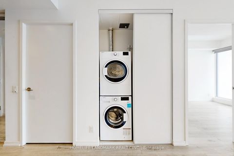 Photo 31 at 3207 - 1000 Portgage Parkway S, Vaughan Corporate Centre, Vaughan