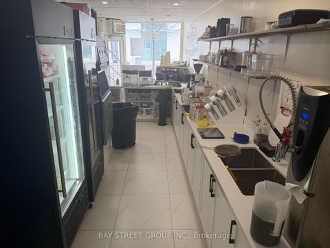 Photo 5 at 2095.5 Yonge Street, Mount Pleasant West, Toronto