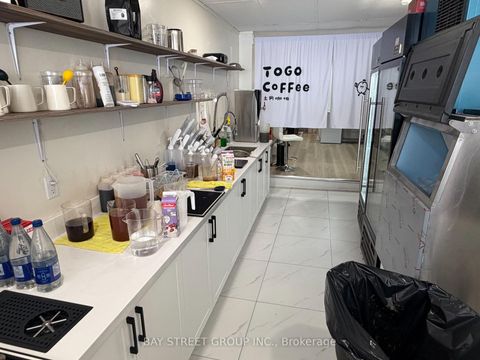 Photo 6 at 2095.5 Yonge Street, Mount Pleasant West, Toronto