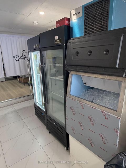 Photo 10 at 2095.5 Yonge Street, Mount Pleasant West, Toronto