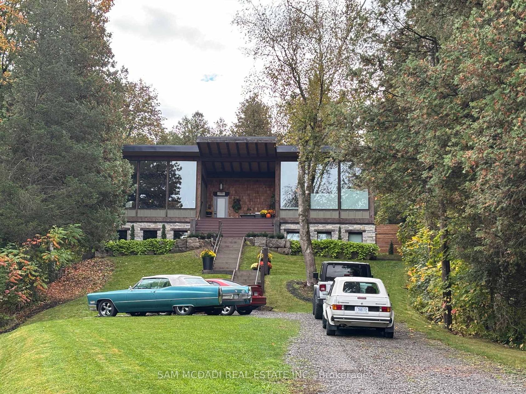 2084 Grand Boulevard, Rural Burlington, Burlington 