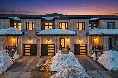 Photo 1 at 29 Turnberry Lane, Painswick South, Barrie