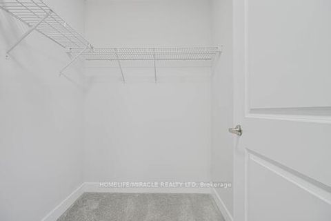 Photo 24 at 29 Turnberry Lane, Painswick South, Barrie