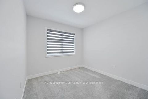 Photo 36 at 29 Turnberry Lane, Painswick South, Barrie