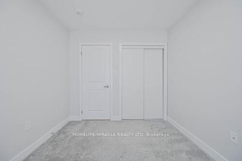 Photo 42 at 29 Turnberry Lane, Painswick South, Barrie