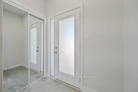 Photo 43 at 29 Turnberry Lane, Painswick South, Barrie