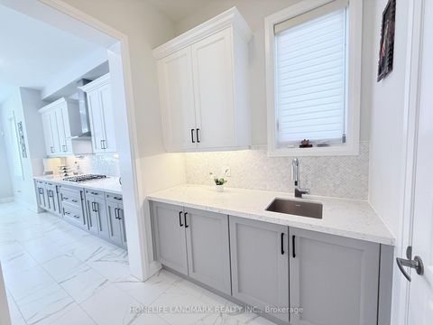 Photo 14 at 37 Wallace Merchant Court, Aurora Highlands, Aurora