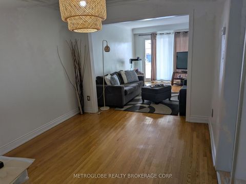 Photo 11 at 174 Andrew Park, West Woodbridge, Vaughan
