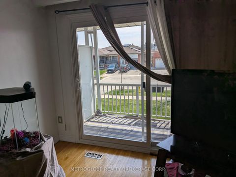 Photo 13 at 174 Andrew Park, West Woodbridge, Vaughan