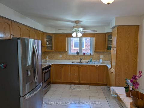 Photo 14 at 174 Andrew Park, West Woodbridge, Vaughan