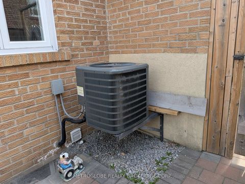 Photo 28 at 174 Andrew Park, West Woodbridge, Vaughan