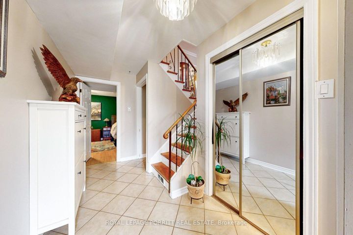 Photo 6 at 1435 Strathy Avenue, Lakeview, Mississauga