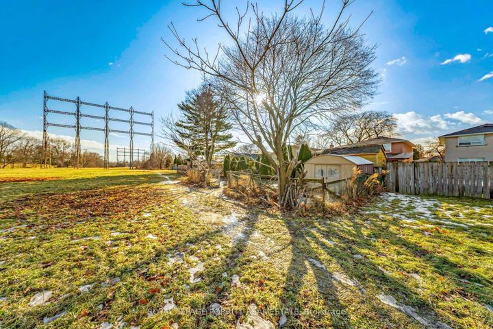 Photo 42 at 1435 Strathy Avenue, Lakeview, Mississauga