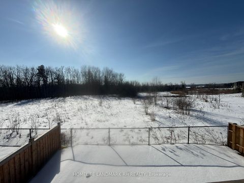 Photo 8 at 66 Hilts Drive, Rural Richmond Hill, Richmond Hill