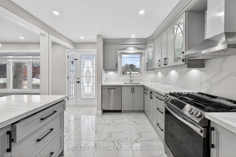 Photo 13 at 243 Malaga Road, Lakeview, Oshawa