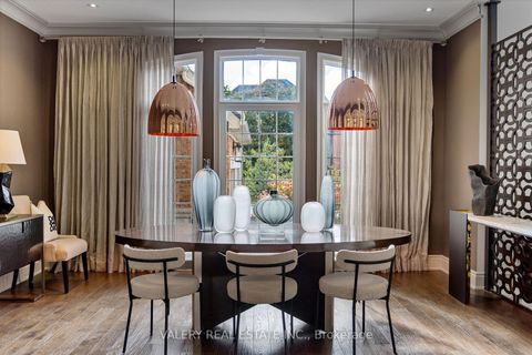 Photo 13 at 211 Grand Vellore Crescent, Vellore Village, Vaughan