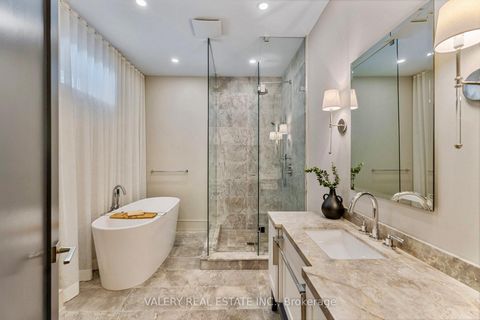 Photo 39 at 211 Grand Vellore Crescent, Vellore Village, Vaughan