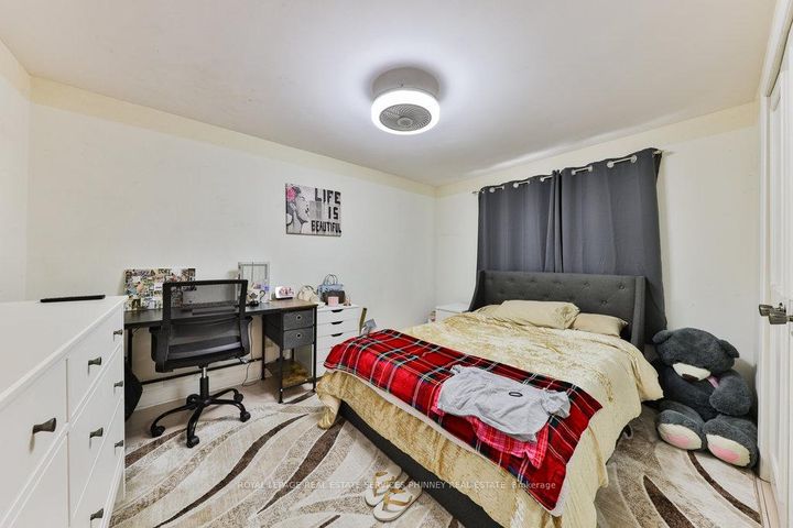 Photo 20 at 386 Pinetree Way, Mineola, Mississauga