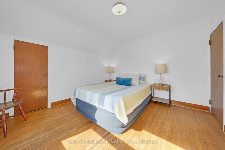 Photo 11 at 29 Tremont Road, City Centre West, Toronto