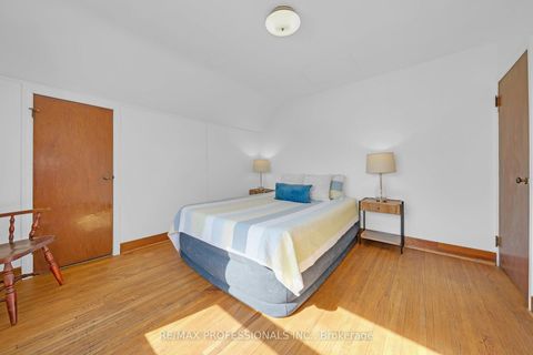 Photo 11 at 29 Tremont Road, City Centre West, Toronto