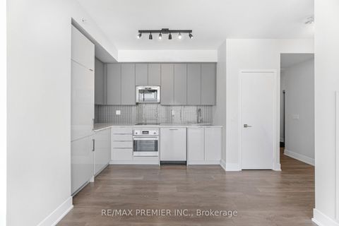 Photo 10 at 3408 - 2916 Highway 7, Concord, Vaughan