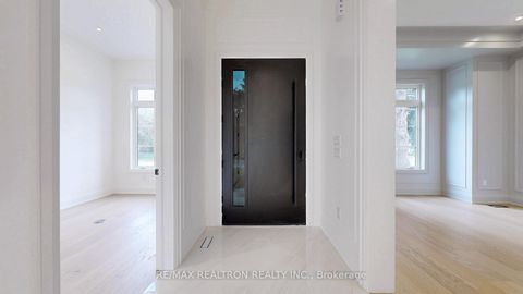 Photo 3 at 32 Cossar Drive, Aurora Highlands, Aurora