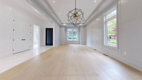 Photo 5 at 32 Cossar Drive, Aurora Highlands, Aurora