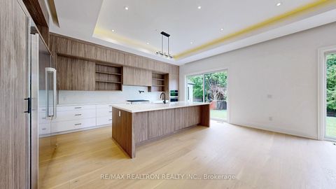 Photo 10 at 32 Cossar Drive, Aurora Highlands, Aurora