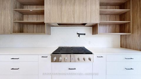 Photo 12 at 32 Cossar Drive, Aurora Highlands, Aurora