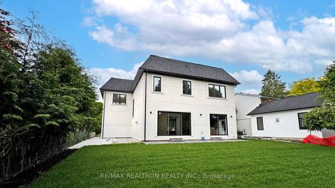 Photo 23 at 32 Cossar Drive, Aurora Highlands, Aurora